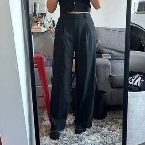 Black Uniqlo wide fit pleated trousers